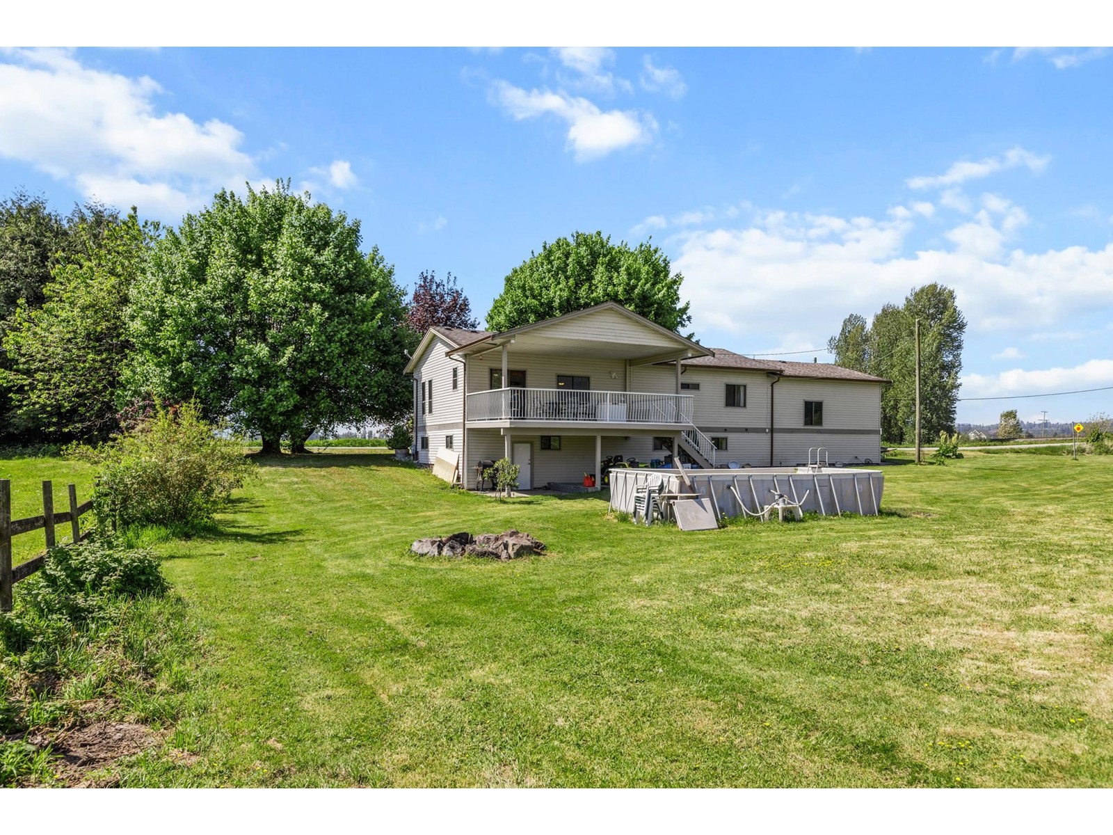36707 Mckamie Road, Mission, British Columbia  V0M 1H0 - Photo 2 - R3011737