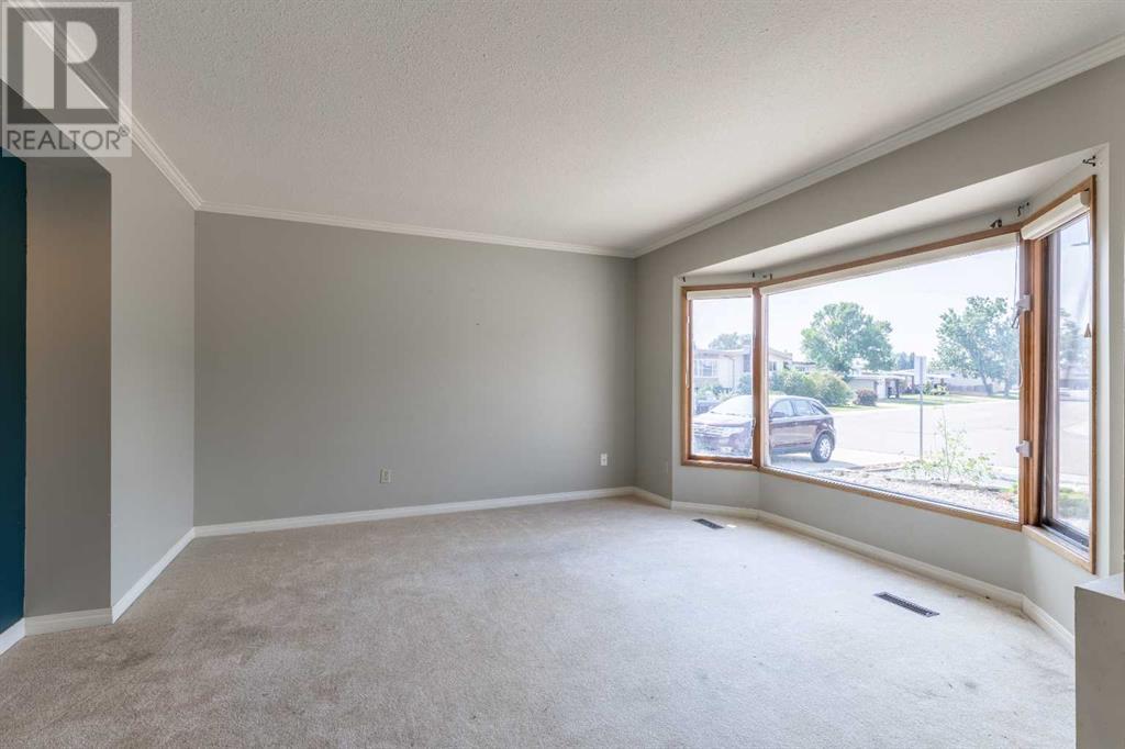 3741 Redwood Road S, Lethbridge, Alberta  T1K 4J8 - Photo 6 - A2227401
