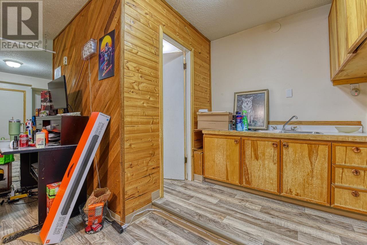 1510 S Broadway Avenue, Williams Lake, British Columbia  V2G 3T6 - Photo 17 - R3012502