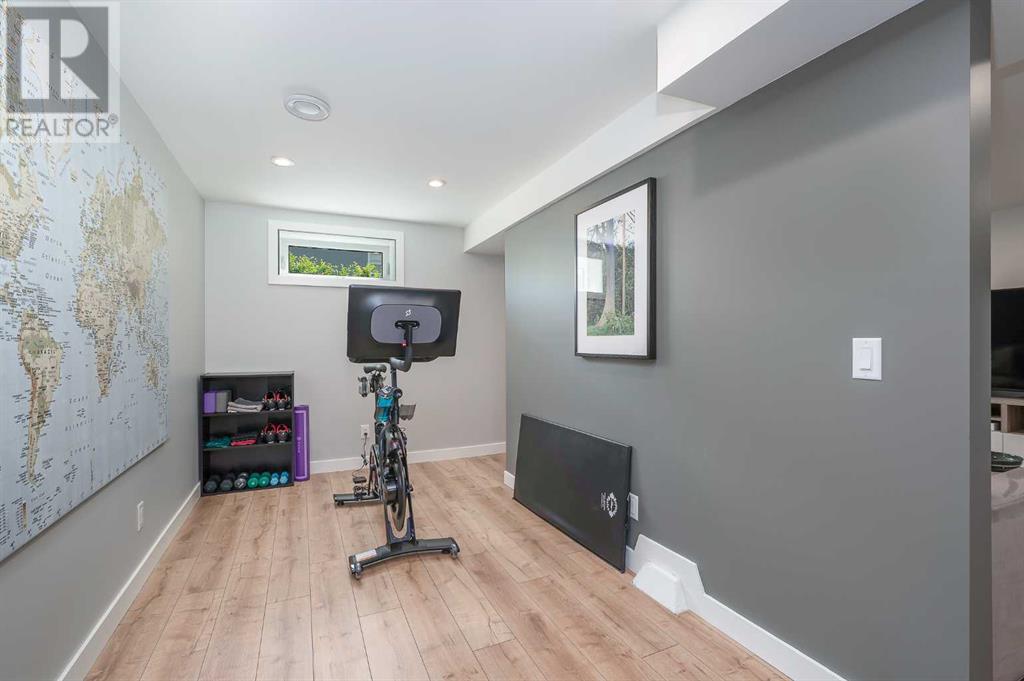 15 Gladys Ridge Road Sw, Calgary, Alberta  T3E 4H7 - Photo 30 - A2228692