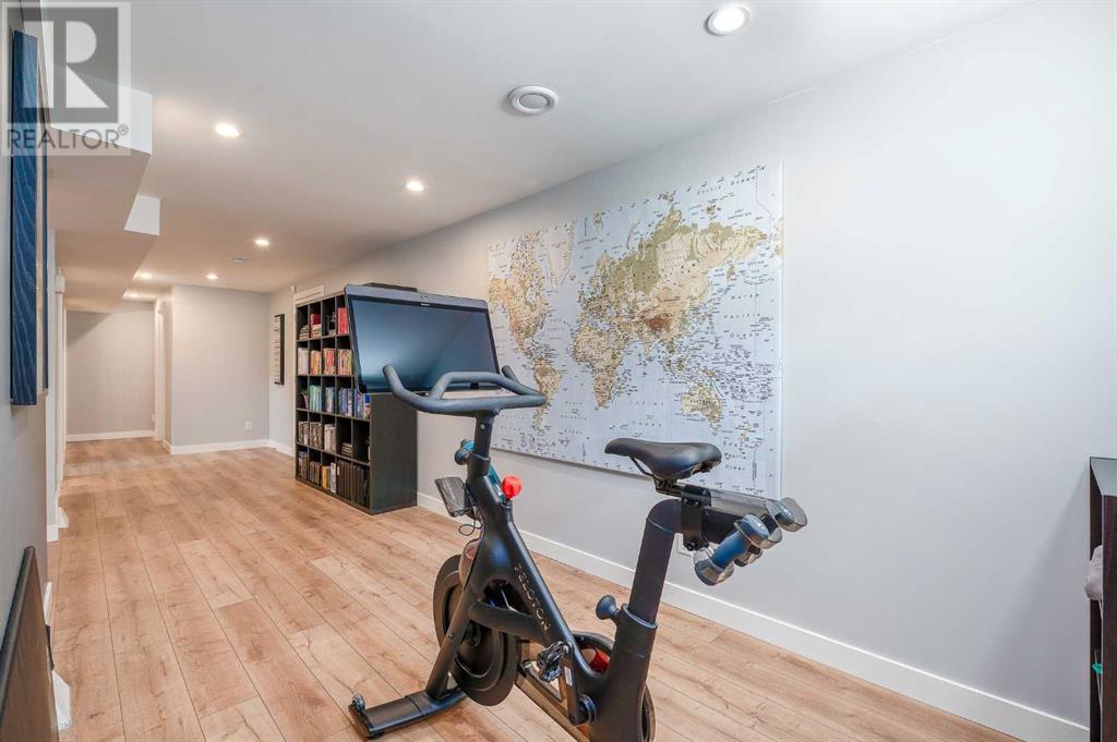 15 Gladys Ridge Road Sw, Calgary, Alberta  T3E 4H7 - Photo 31 - A2228692