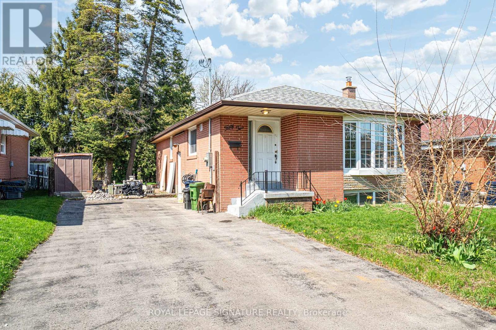52 Medina Crescent, Toronto (Bendale), Ontario  M1K 4B7 - Photo 1 - E12203539