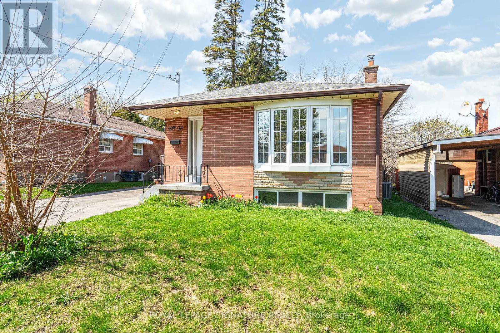 52 Medina Crescent, Toronto (Bendale), Ontario  M1K 4B7 - Photo 3 - E12203539
