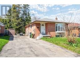 52 MEDINA CRESCENT, Toronto, Ontario