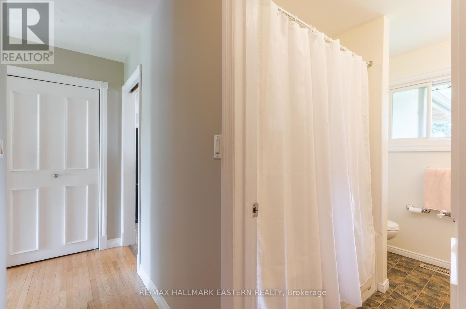 815 Stewart Drive, Peterborough South (East), Ontario  K9J 7R3 - Photo 18 - X12056595
