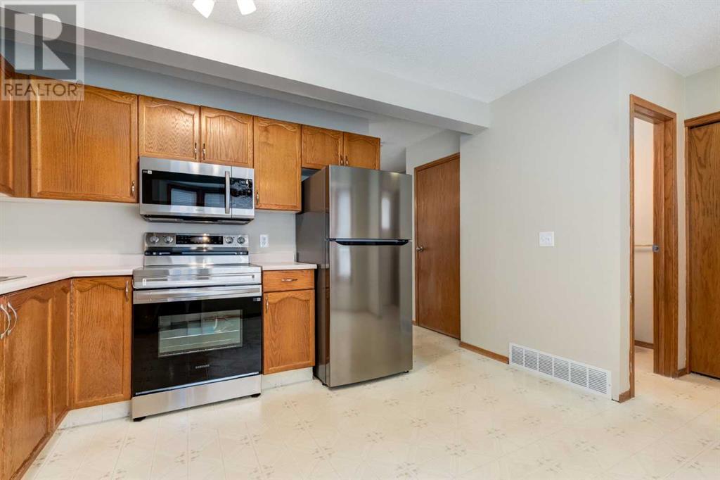 171 Riverglen Park Se, Calgary, Alberta  T2C 3Z1 - Photo 13 - A2227907