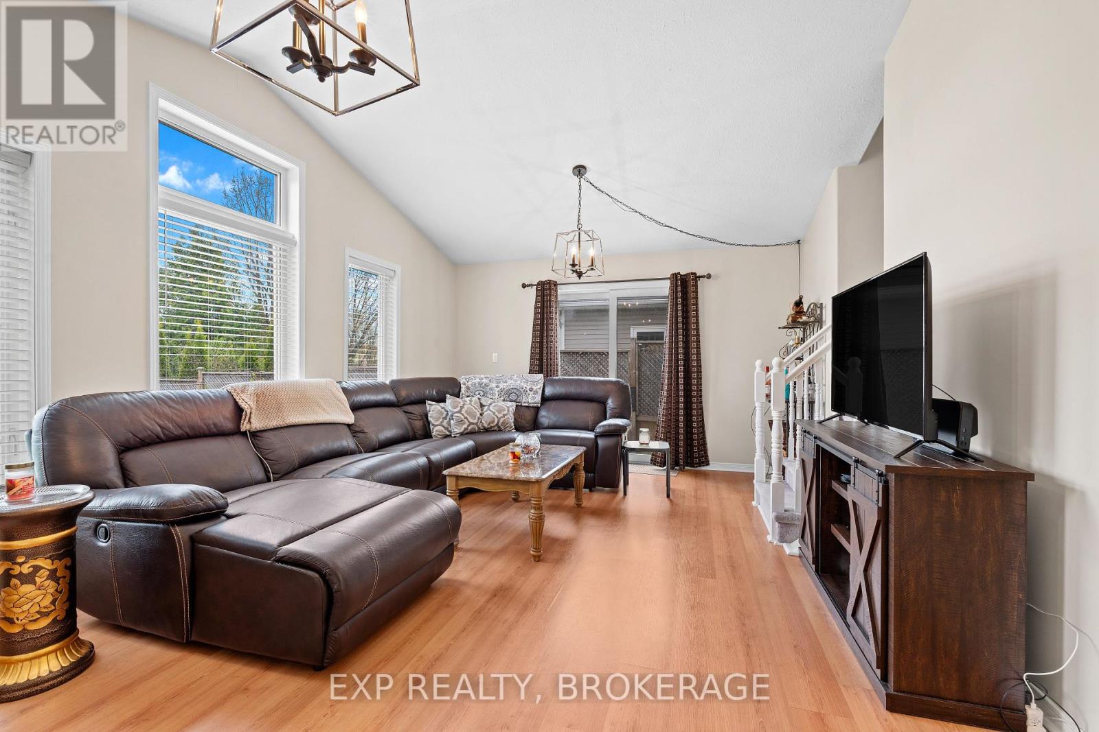 435 Fieldstone Drive, Kingston, Ontario  K7K 7E2 - Photo 8 - X12203079