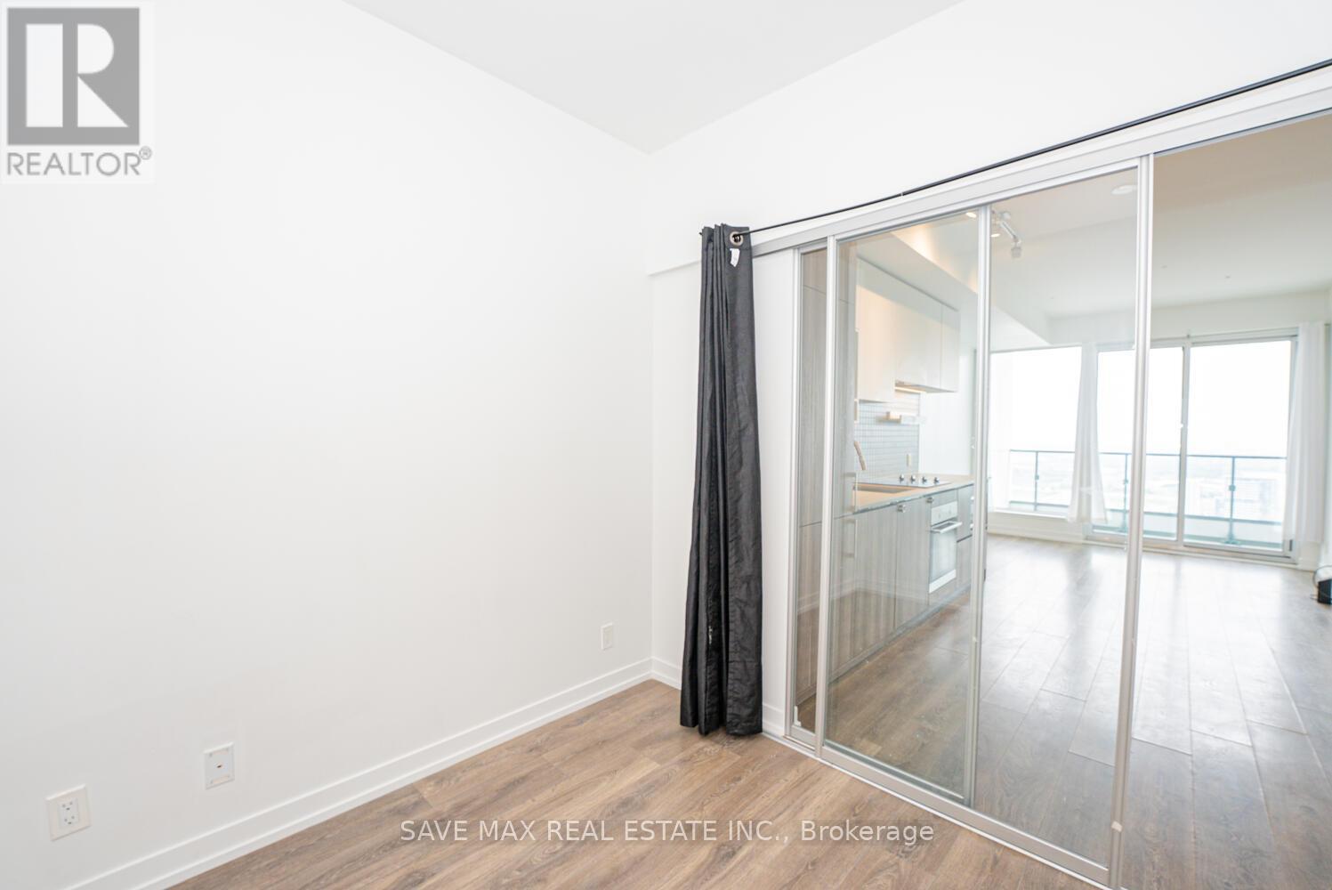 3807 - 5 Buttermill Avenue, Vaughan, Ontario  L4K 0J5 - Photo 16 - N12203567