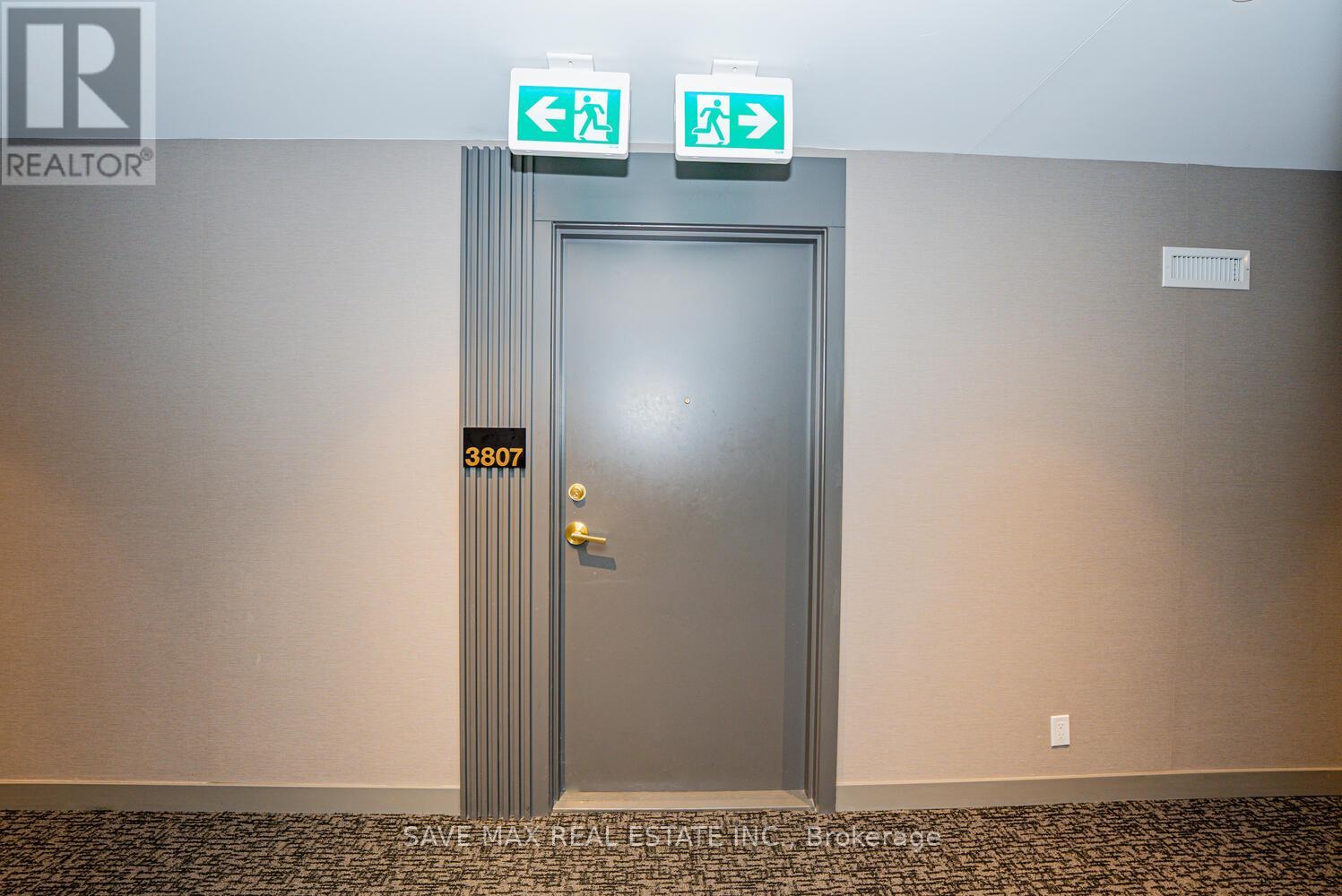 3807 - 5 Buttermill Avenue, Vaughan, Ontario  L4K 0J5 - Photo 4 - N12203567