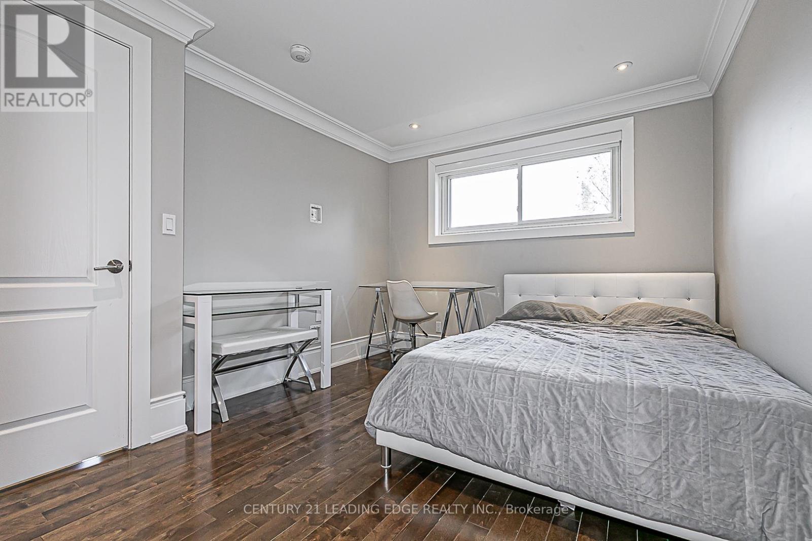 13 Richardson Drive, Aurora, Ontario  L4G 1Y9 - Photo 12 - N12203573