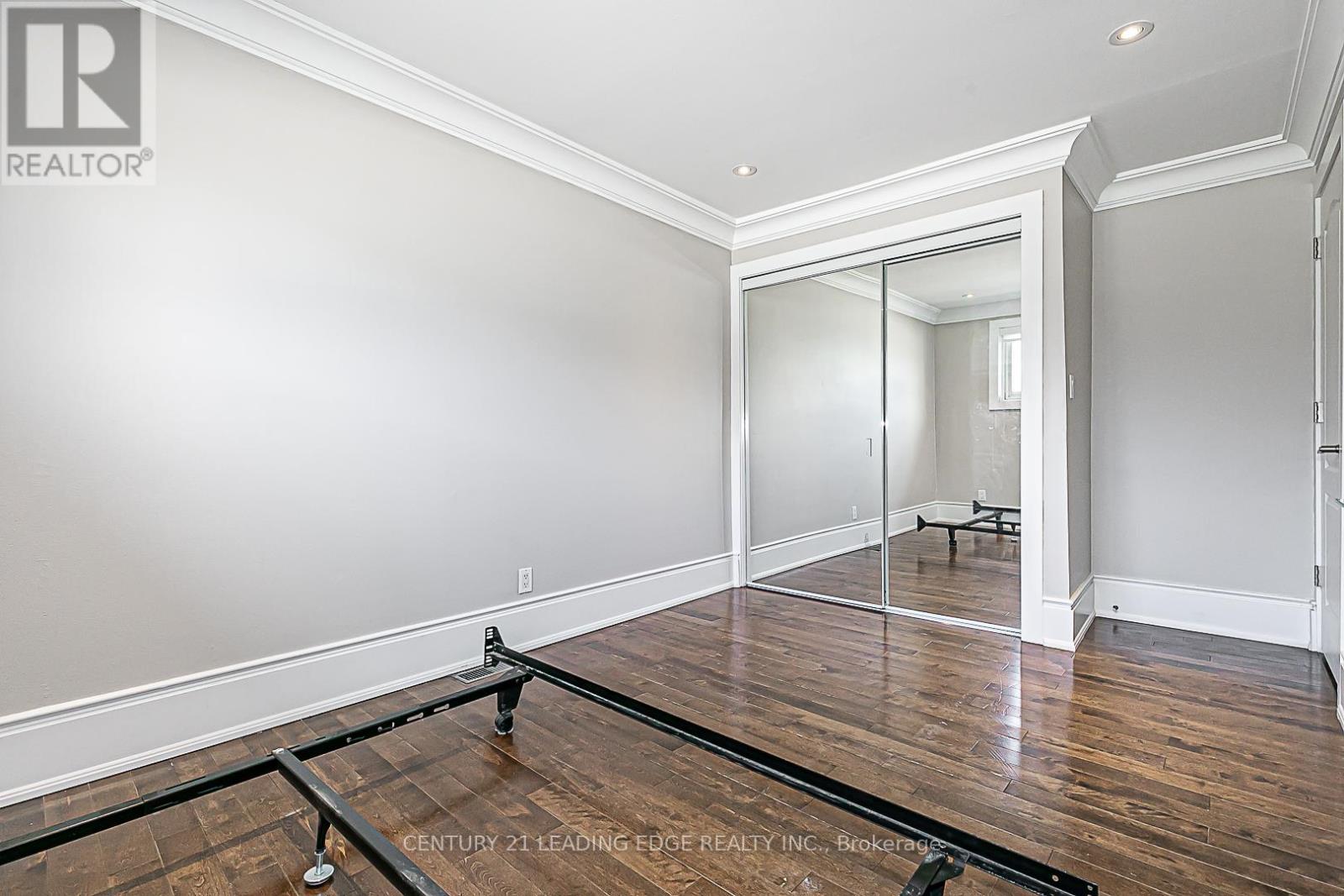 13 Richardson Drive, Aurora, Ontario  L4G 1Y9 - Photo 17 - N12203573