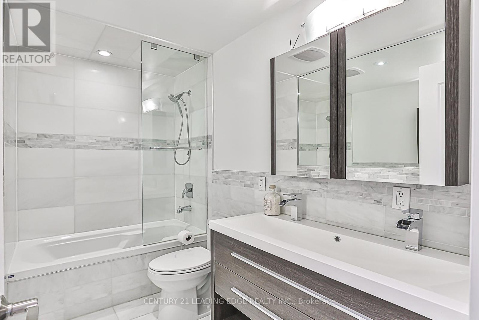 13 Richardson Drive, Aurora, Ontario  L4G 1Y9 - Photo 20 - N12203573