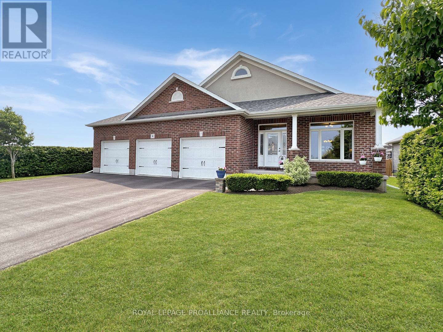 Property at 50 HAMPTON RIDGE DRIVE image 2