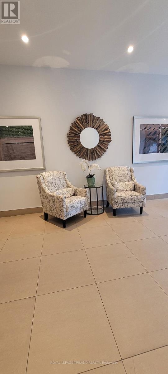 1008 - 240 Villagewalk Boulevard, London North, Ontario  N6G 0P6 - Photo 3 - X12203661
