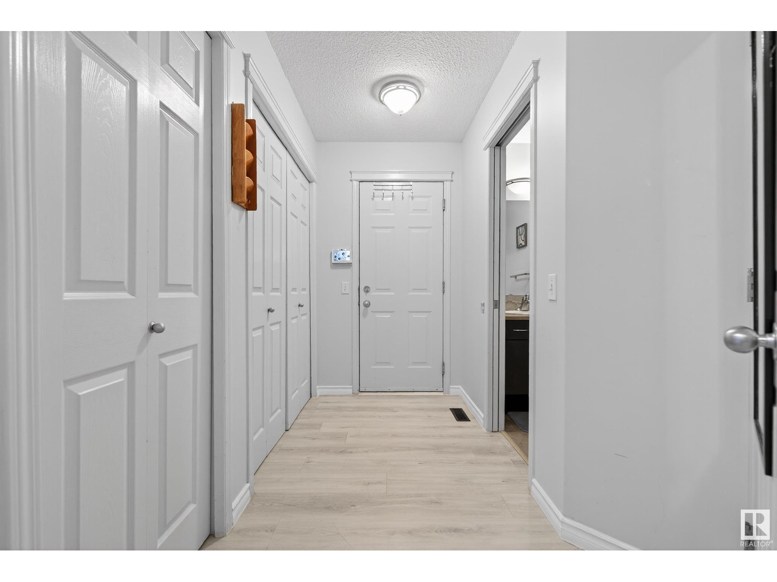 8828 166 Av Nw, Edmonton, Alberta  T5Z 3W8 - Photo 16 - E4440979