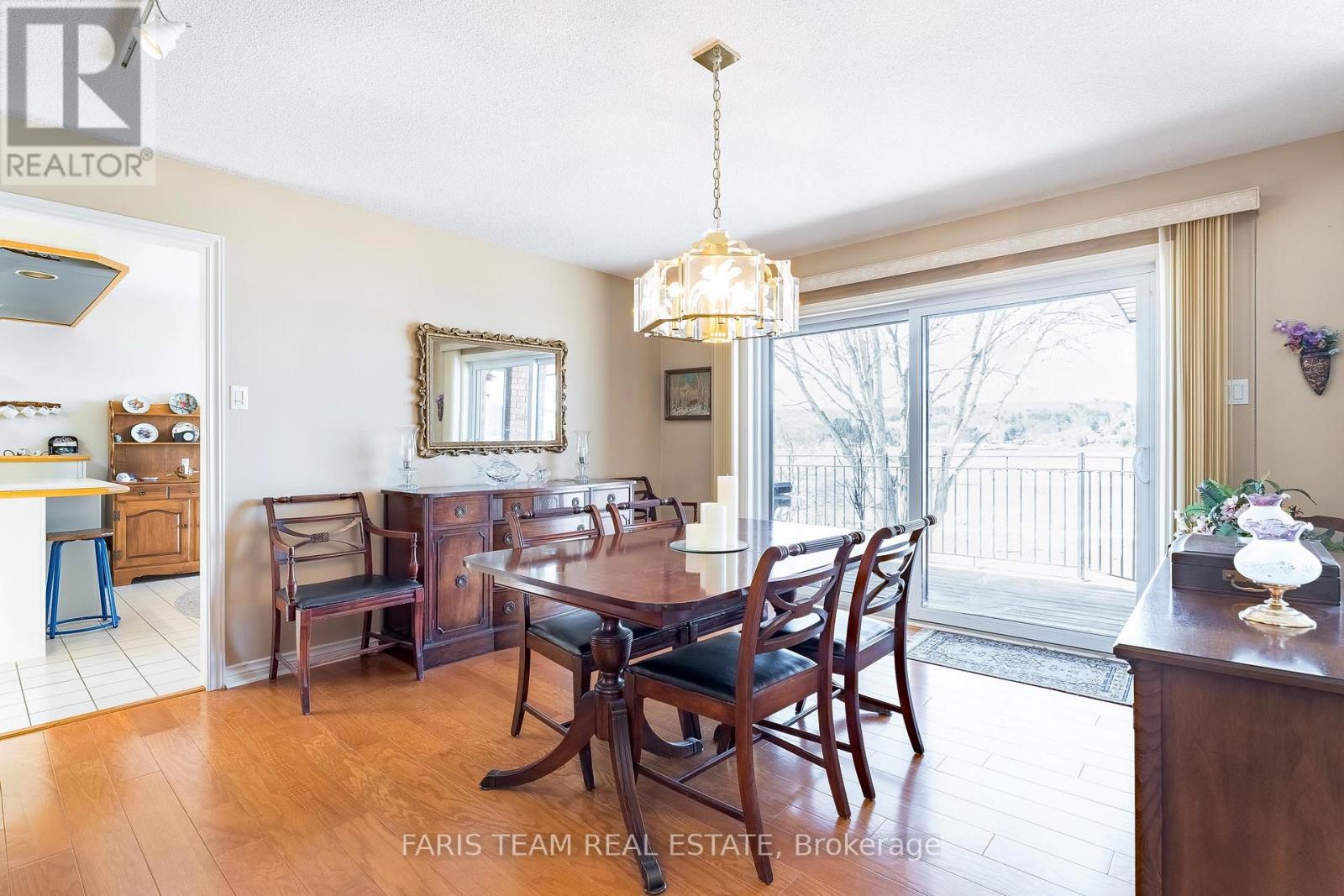 16 Beck Boulevard, Penetanguishene, Ontario  L9M 1C3 - Photo 8 - S12203149