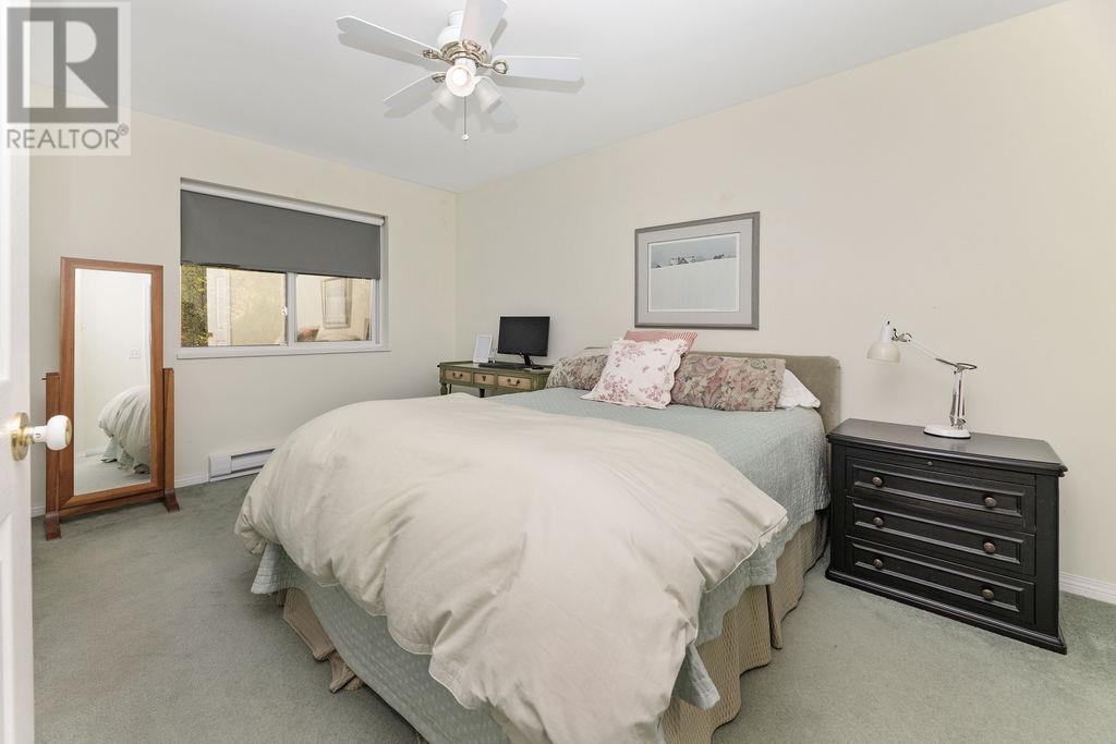 1270 Reed Road, Gibsons, British Columbia  V0N 1V7 - Photo 28 - R2943339