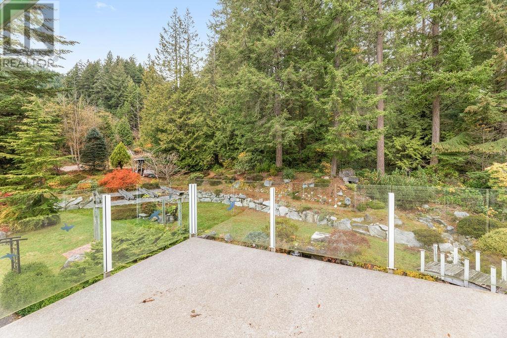 1270 Reed Road, Gibsons, British Columbia  V0N 1V7 - Photo 10 - R2943339