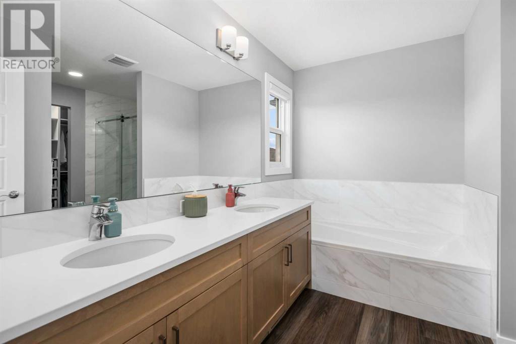 294 Creekside Way Sw, Calgary, Alberta  T2X 4B9 - Photo 29 - A2222398