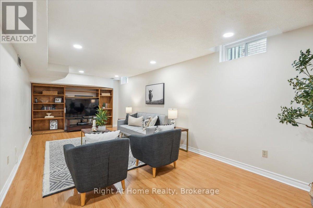 236 O'donoghue Avenue, Oakville (Ro River Oaks), Ontario  L6H 3W6 - Photo 21 - W12203603