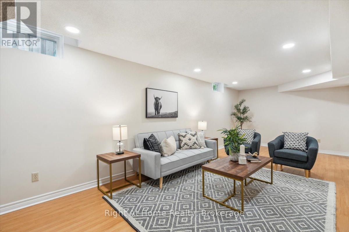 236 O'donoghue Avenue, Oakville (Ro River Oaks), Ontario  L6H 3W6 - Photo 22 - W12203603