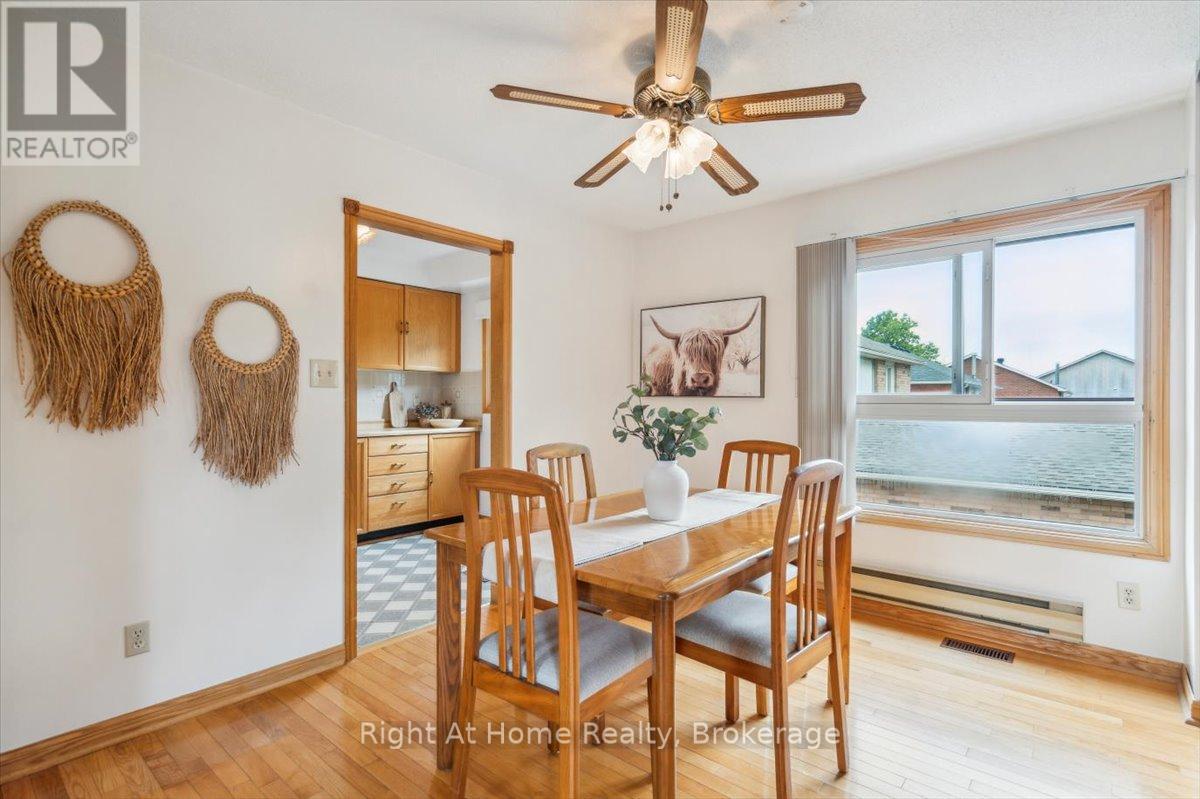 236 O'donoghue Avenue, Oakville (Ro River Oaks), Ontario  L6H 3W6 - Photo 28 - W12203603