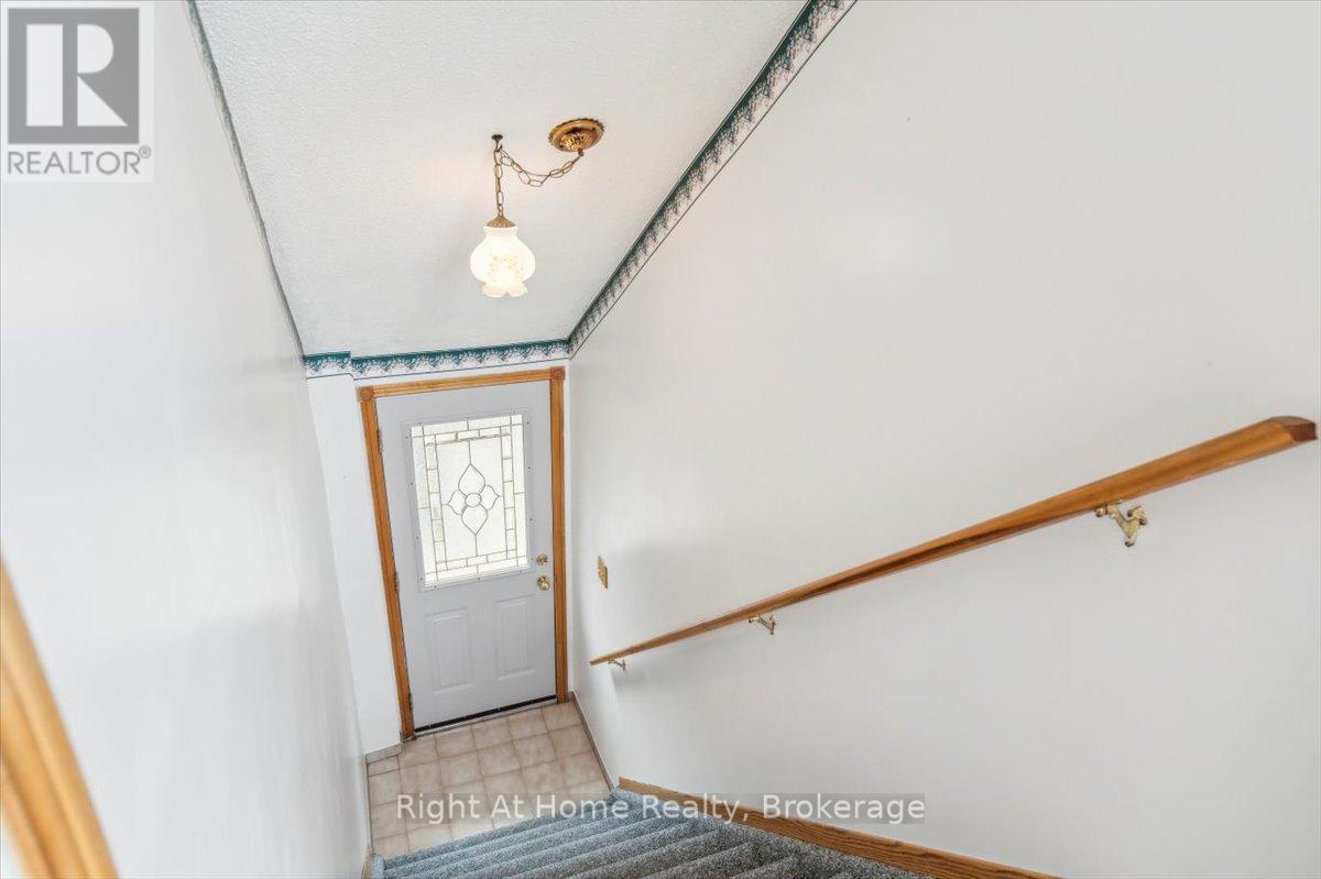 236 O'donoghue Avenue, Oakville (Ro River Oaks), Ontario  L6H 3W6 - Photo 34 - W12203603
