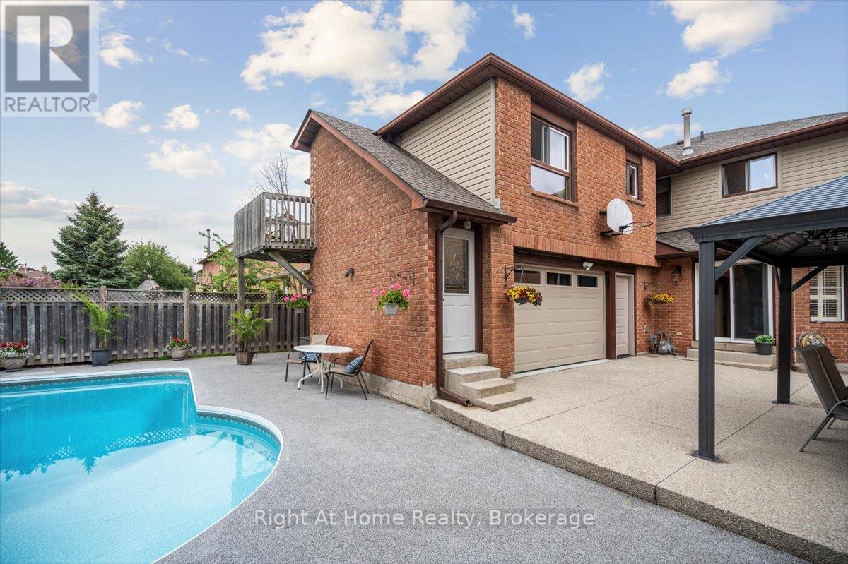 236 O'donoghue Avenue, Oakville (Ro River Oaks), Ontario  L6H 3W6 - Photo 35 - W12203603