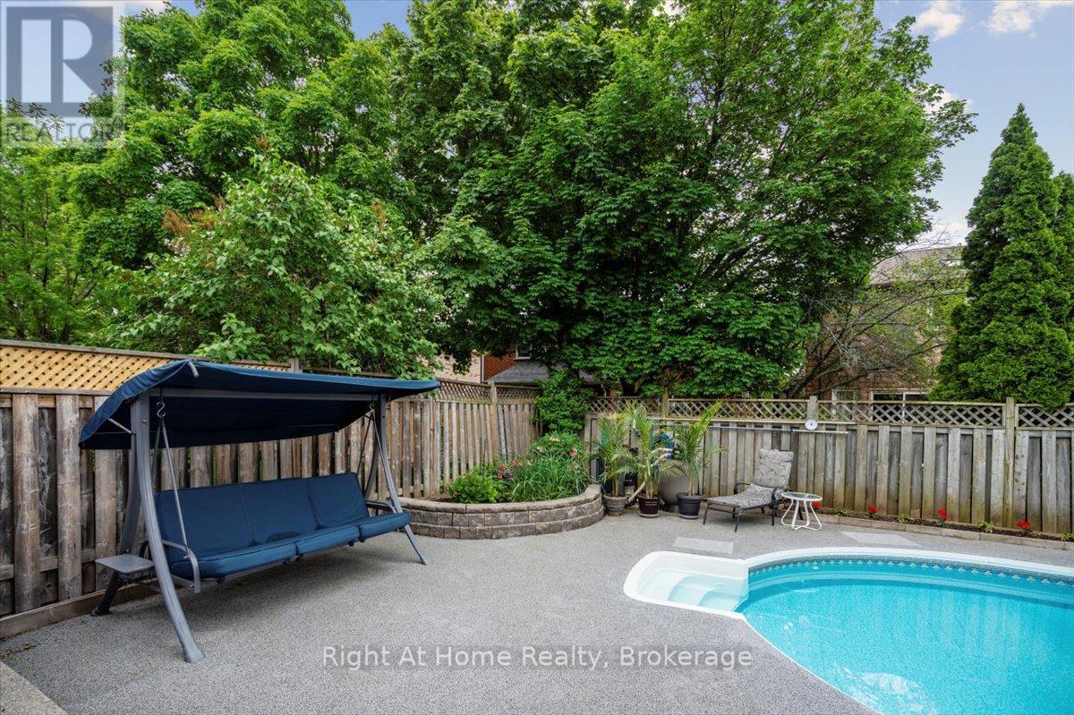 236 O'donoghue Avenue, Oakville (Ro River Oaks), Ontario  L6H 3W6 - Photo 38 - W12203603