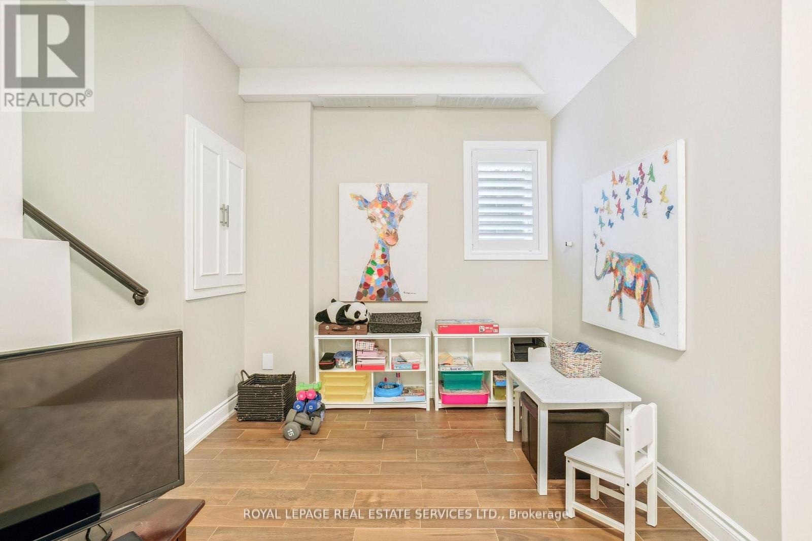 63 Long Branch Avenue, Toronto, Ontario  M8W 3J3 - Photo 21 - W12203530