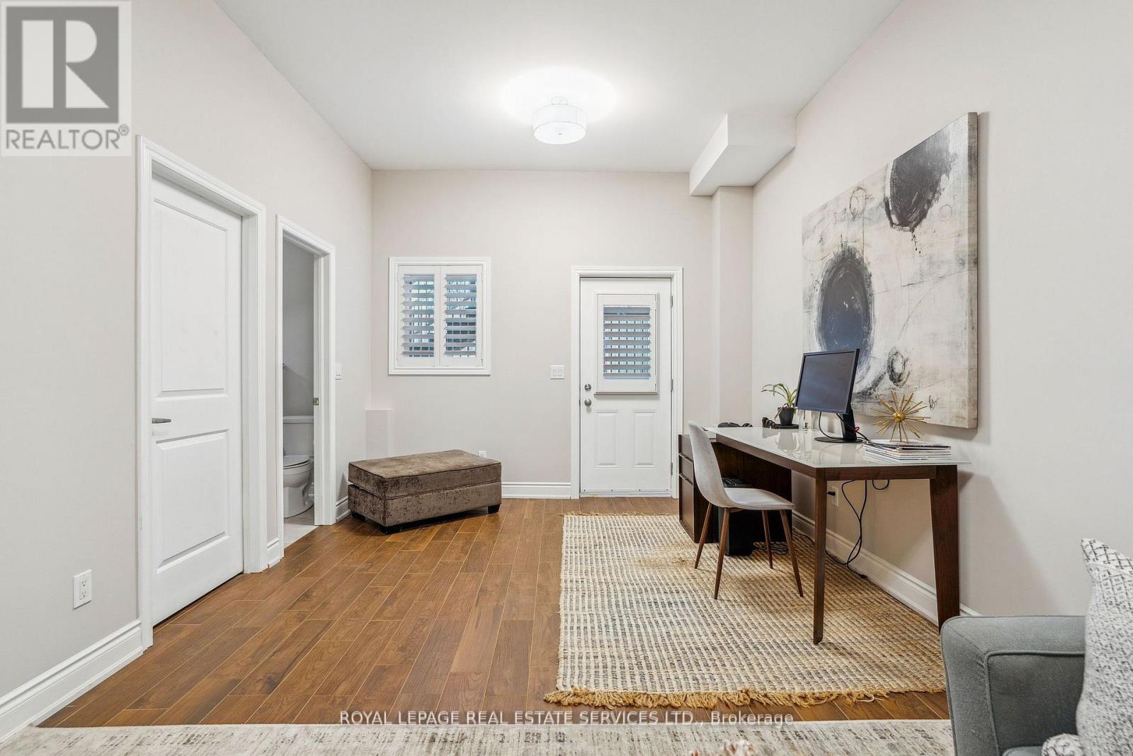 63 Long Branch Avenue, Toronto, Ontario  M8W 3J3 - Photo 22 - W12203530
