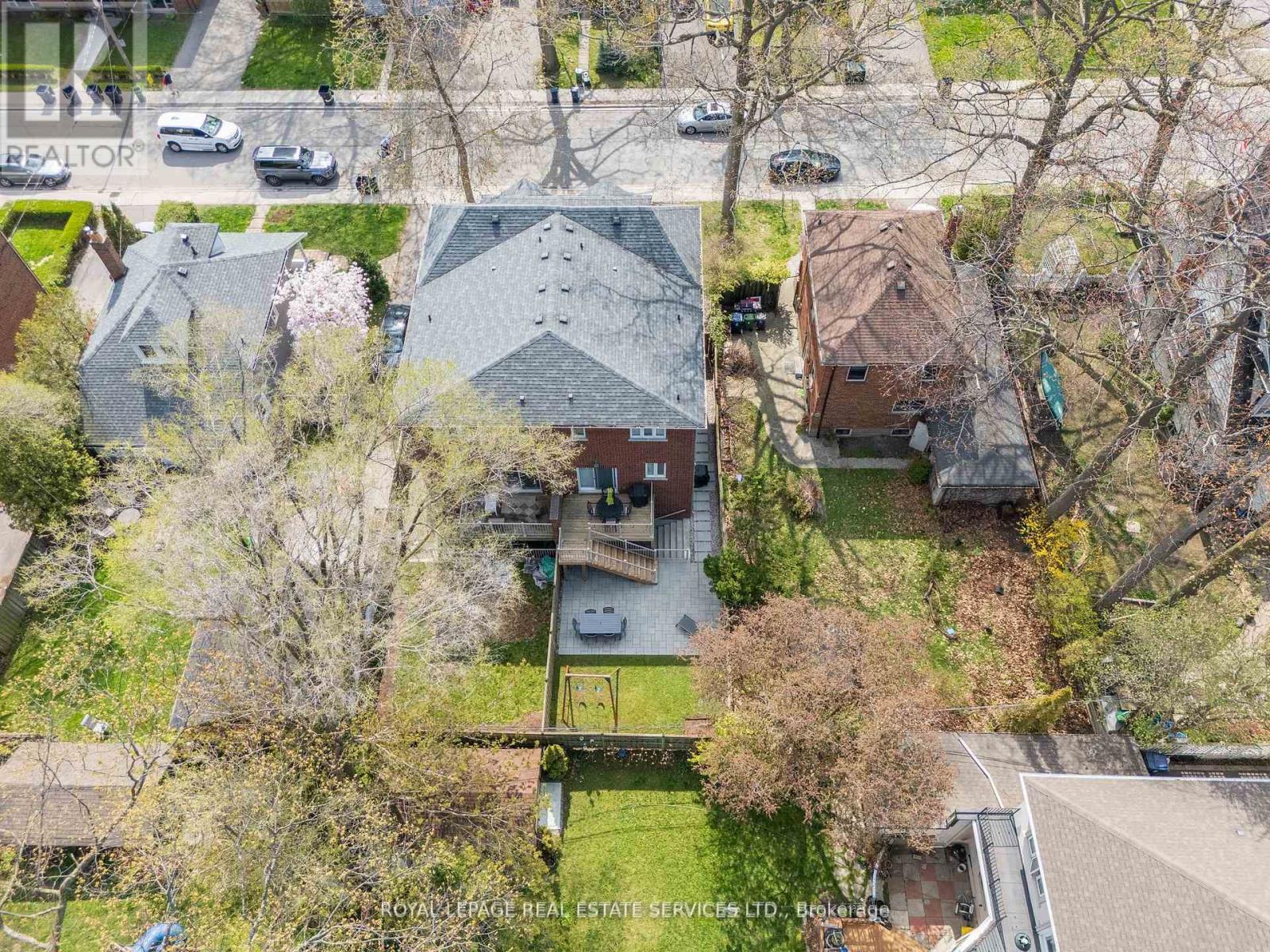 63 Long Branch Avenue, Toronto, Ontario  M8W 3J3 - Photo 25 - W12203530