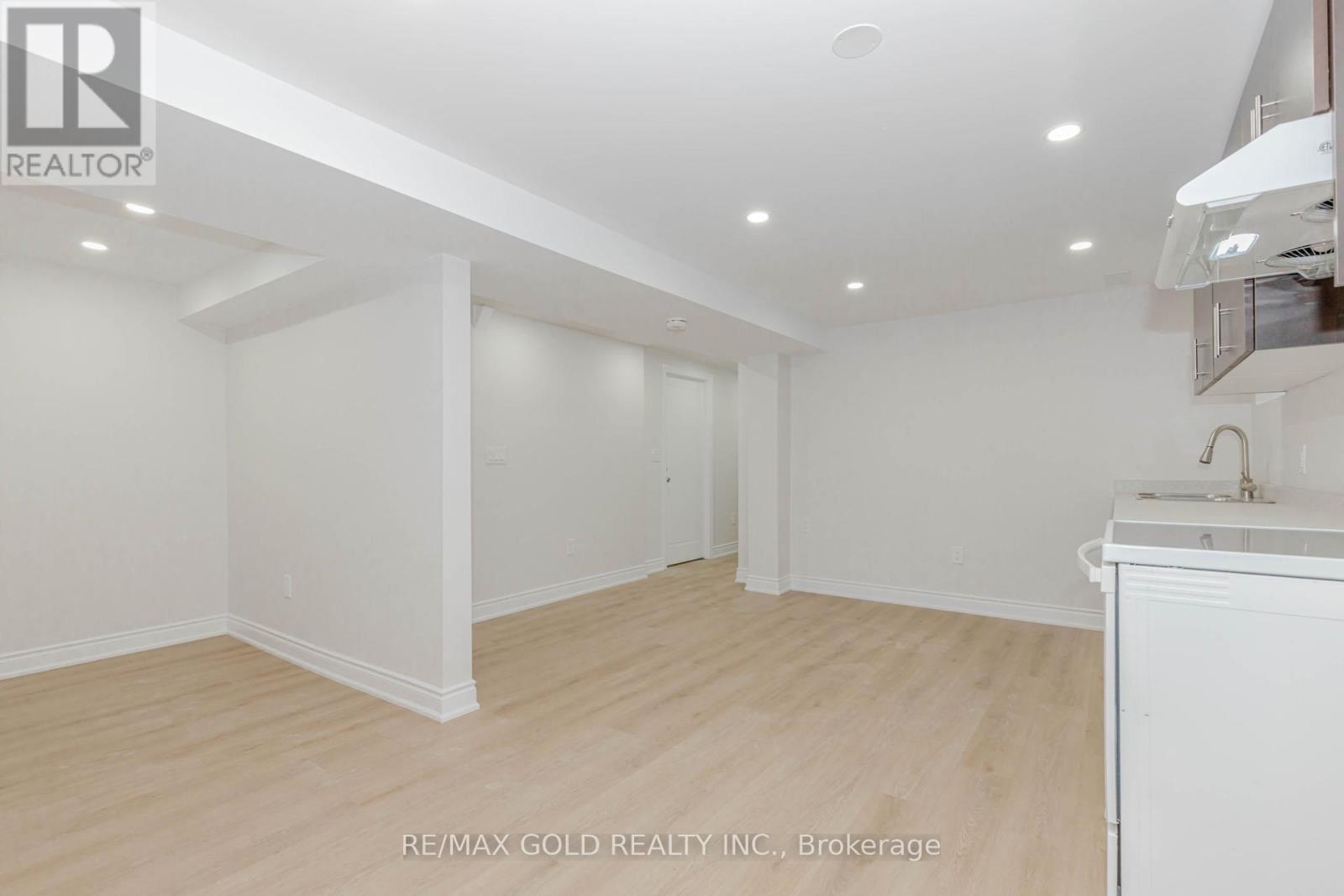 16 Polygon Court, Brampton (Heart Lake West), Ontario  L6Z 3X6 - Photo 36 - W12203546