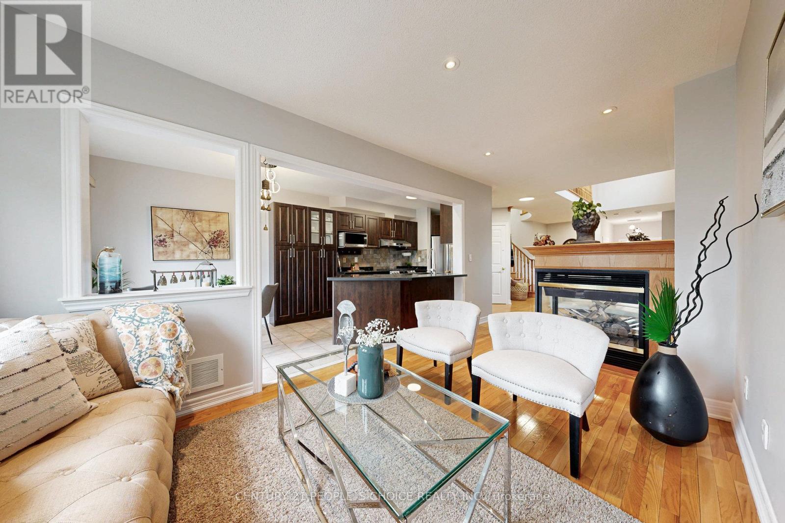 7095 Village Walk, Mississauga (Meadowvale Village), Ontario  L5W 1X5 - Photo 14 - W12203183