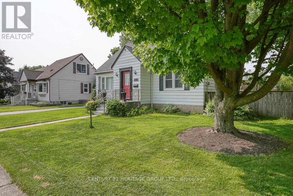 825 Maple Avenue, Woodstock, Ontario  N4S 2A5 - Photo 40 - X12197507