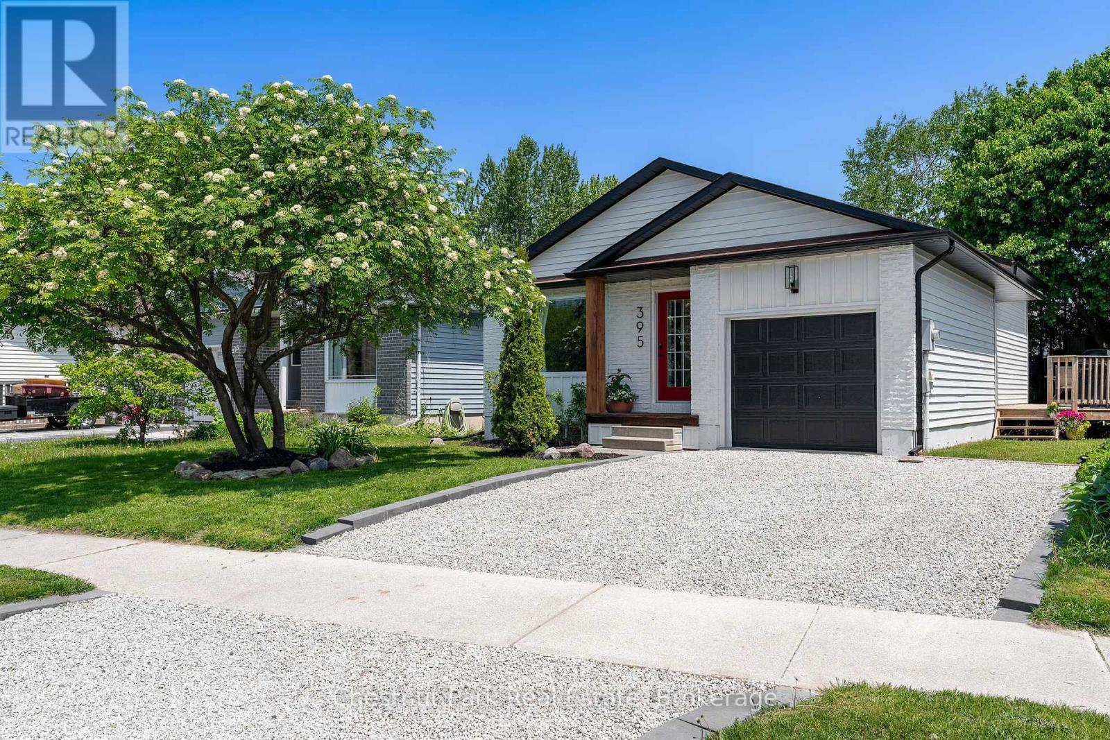 395 Peel Street, Collingwood, Ontario  L9Y 4T7 - Photo 2 - S12203723