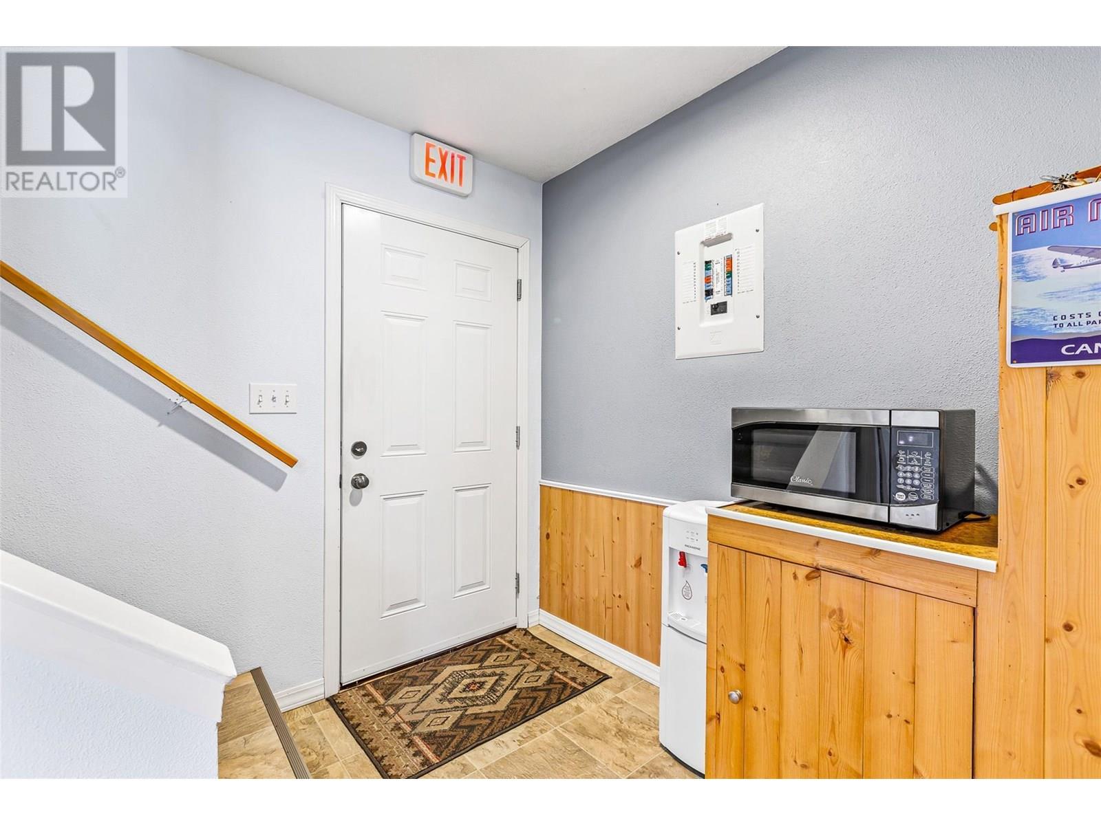 1993a Airport Road Unit# 16, Creston, British Columbia V0B 1G2 - Photo 6 - 10351253