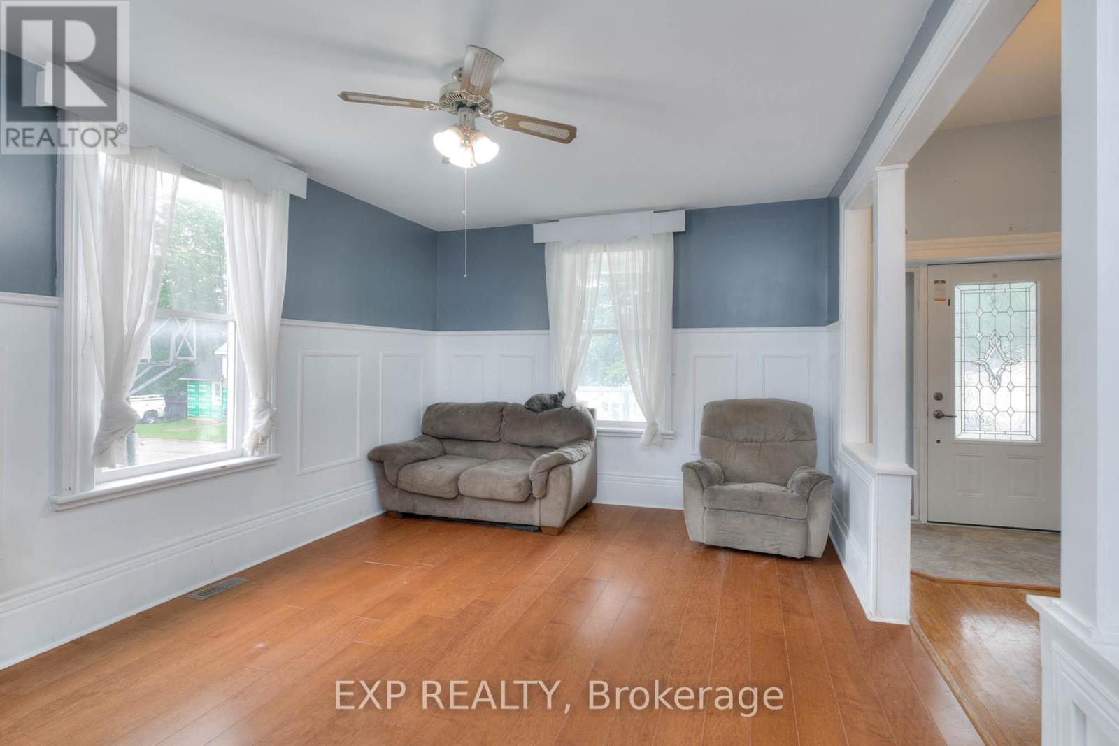 181 Shuter St Street, North Huron, Ontario  N0G 2W0 - Photo 18 - X12203518