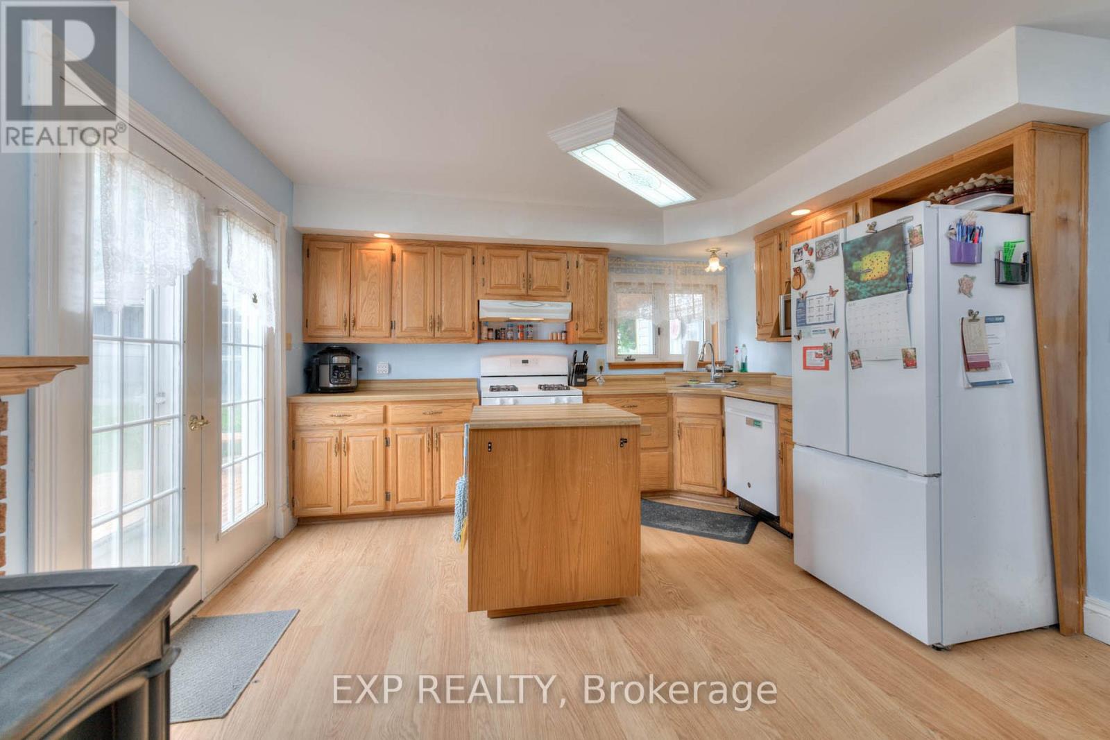181 Shuter St Street, North Huron, Ontario  N0G 2W0 - Photo 26 - X12203518