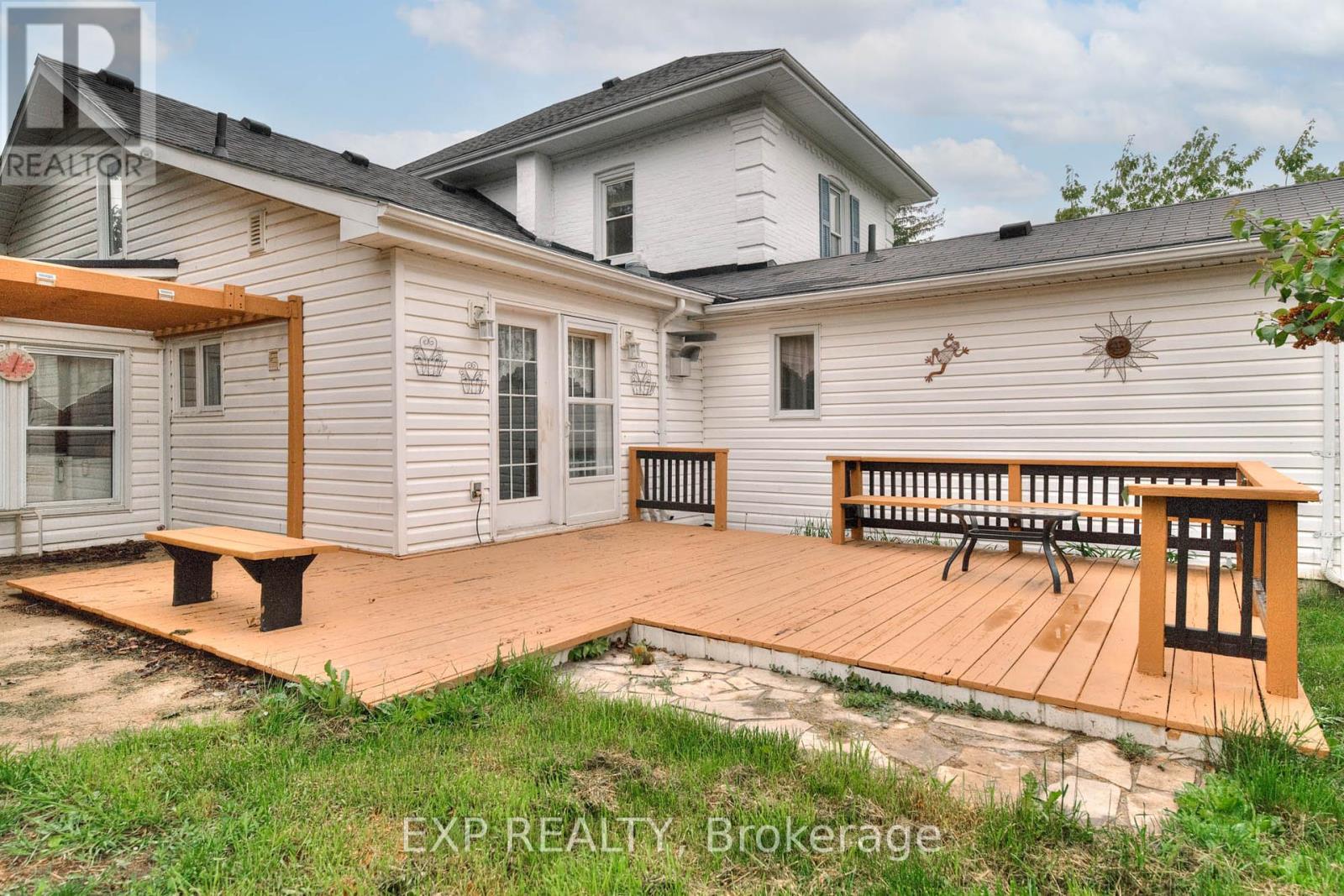 181 Shuter St Street, North Huron, Ontario  N0G 2W0 - Photo 6 - X12203518