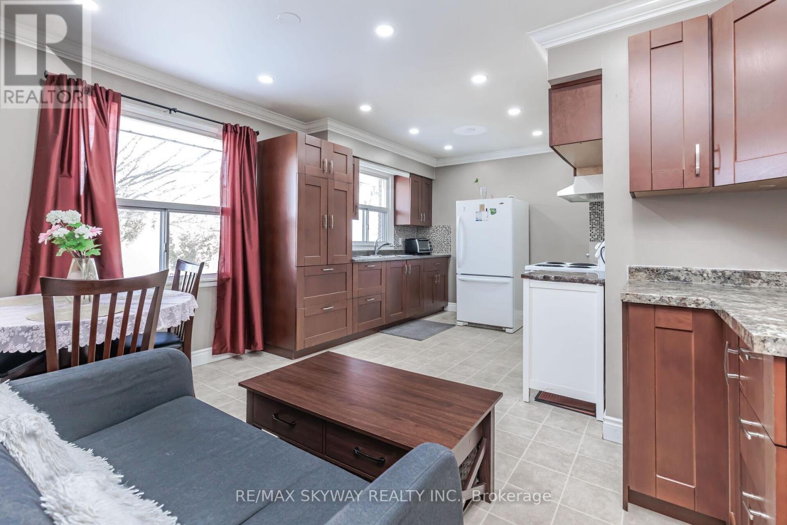 368 Blair Road, Cambridge, Ontario  N1S 2K4 - Photo 13 - X12203543
