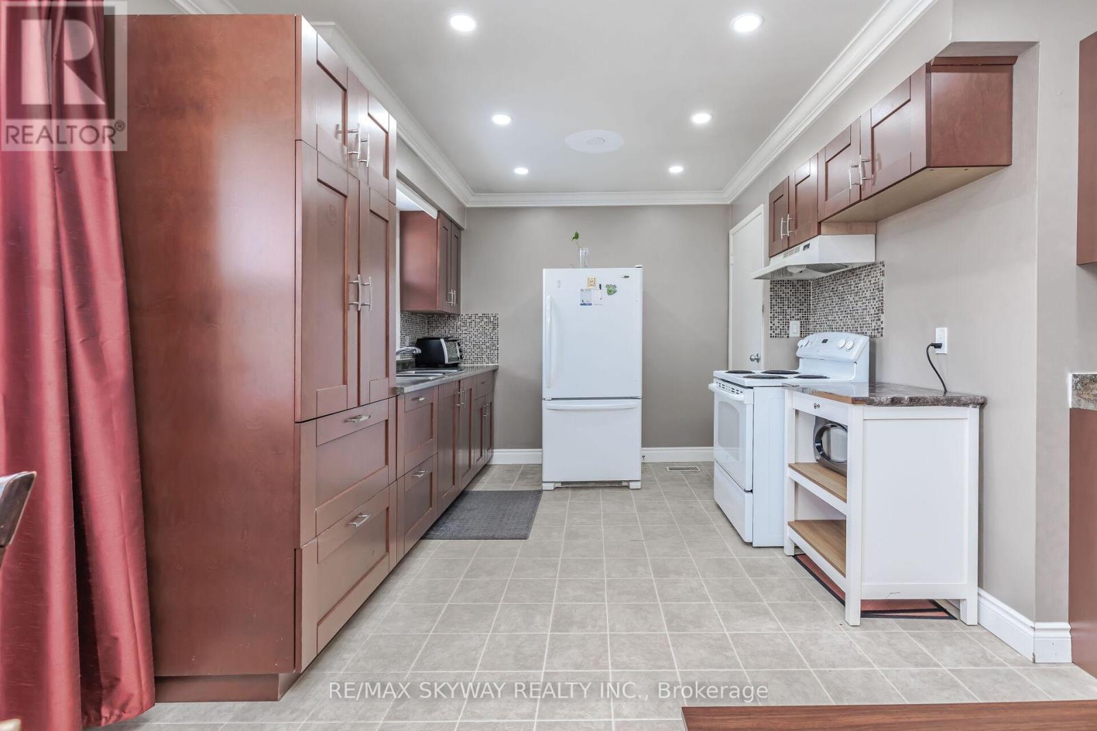 368 Blair Road, Cambridge, Ontario  N1S 2K4 - Photo 15 - X12203543