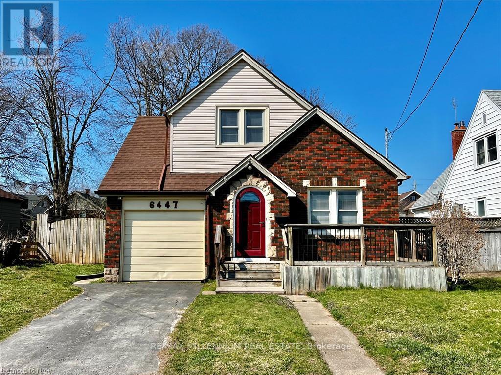 6447 Barker Street, Niagara Falls (Dorchester), Ontario  L2G 1Y6 - Photo 1 - X12203588