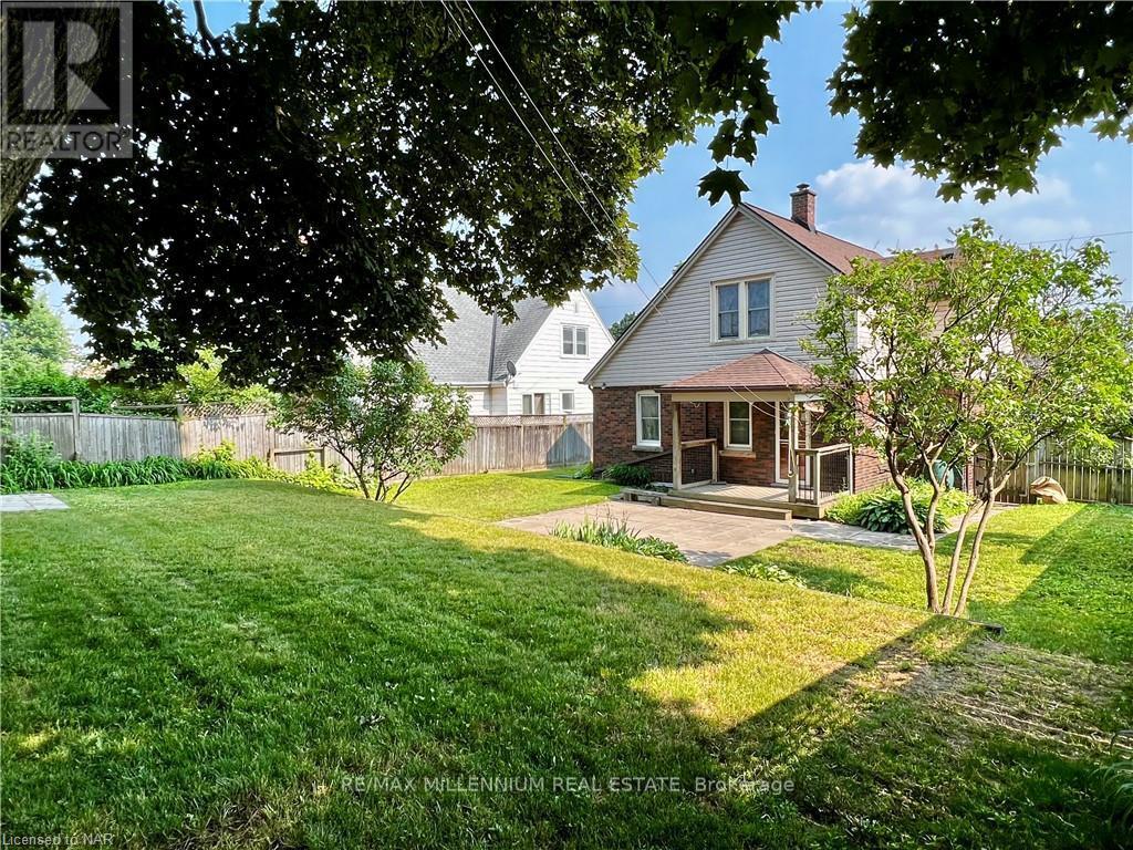 6447 Barker Street, Niagara Falls (Dorchester), Ontario  L2G 1Y6 - Photo 5 - X12203588