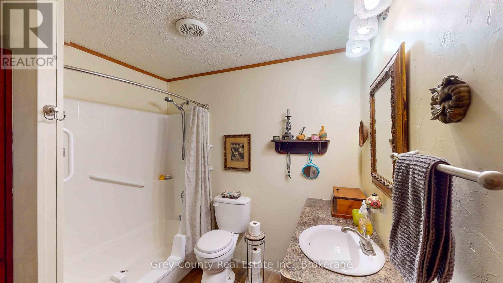 79 Sussex Square, Georgian Bluffs, Ontario  N4K 5N5 - Photo 23 - X12203599