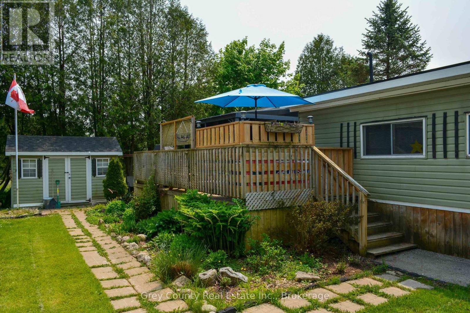 79 Sussex Square, Georgian Bluffs, Ontario  N4K 5N5 - Photo 3 - X12203599