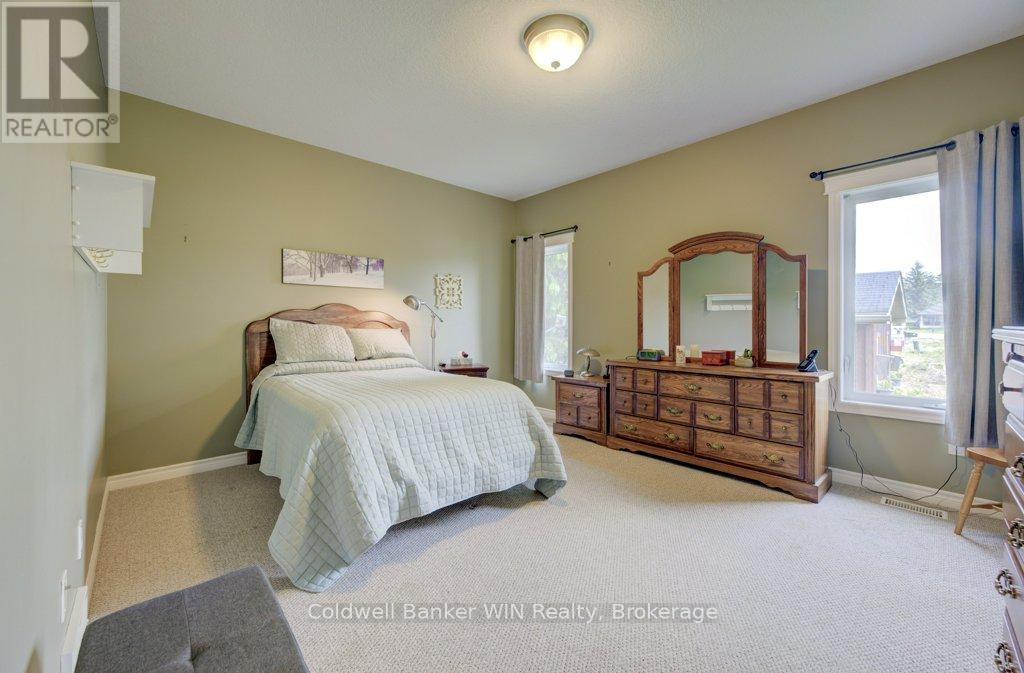 430 King Street E, Wellington North, Ontario  N0G 2L2 - Photo 22 - X12203730