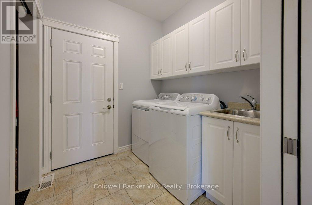 430 King Street E, Wellington North, Ontario  N0G 2L2 - Photo 26 - X12203730