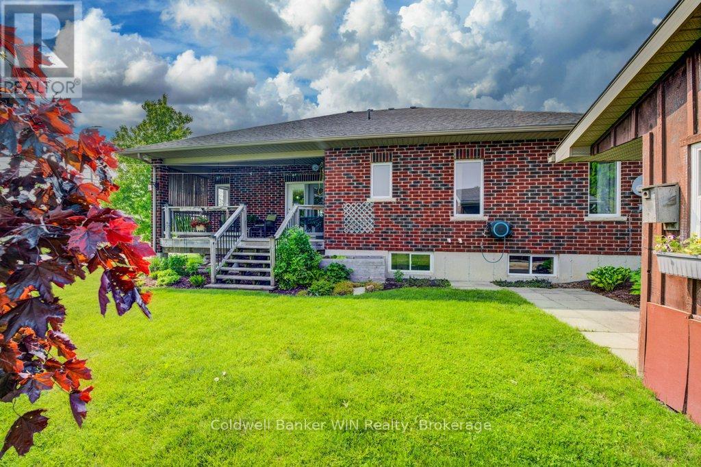 430 King Street E, Wellington North, Ontario  N0G 2L2 - Photo 31 - X12203730
