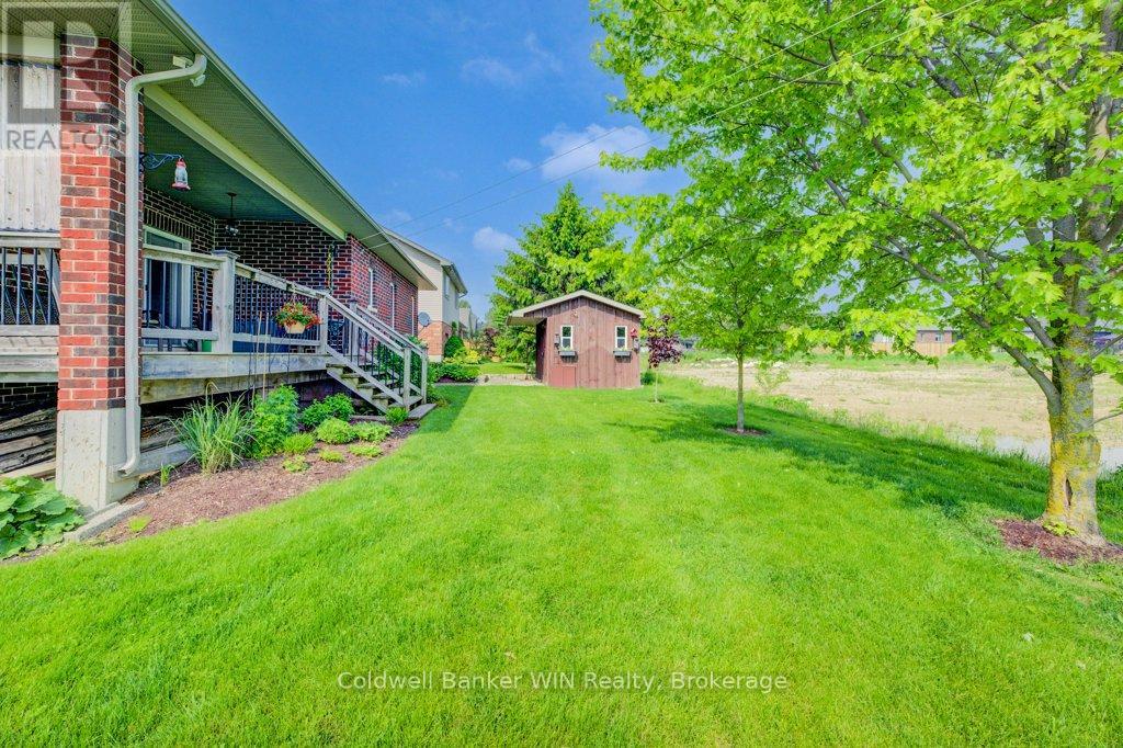 430 King Street E, Wellington North, Ontario  N0G 2L2 - Photo 35 - X12203730